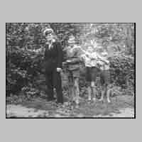 094-0054 Die vier Soehne der Familie Rosinski aus Schirrau, Otto, Dietrich, Cristoph und Wolfgang.jpg